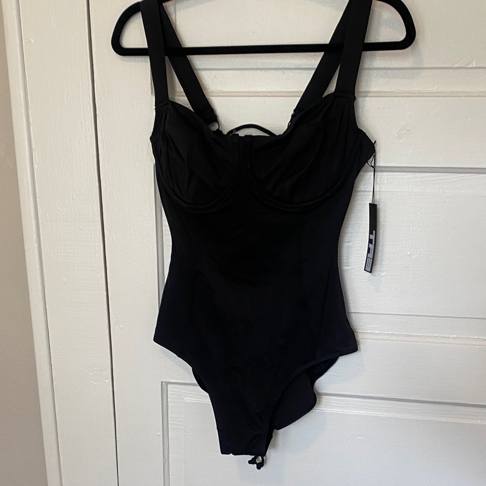 TA3 Lifty Swimsuit Supportive Black
